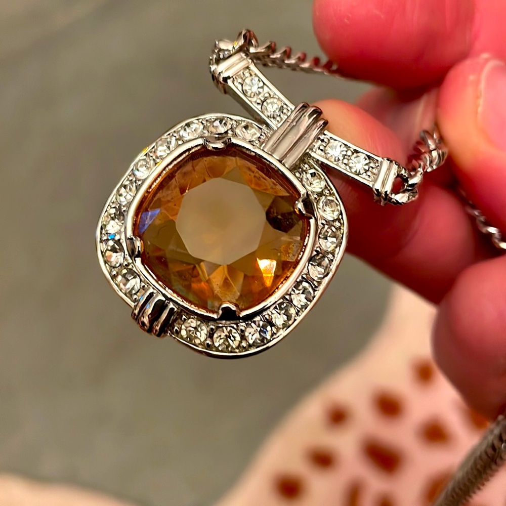 Vintage Monet peach crystal gem rhinestone silver tone necklace - Picture 3 of 11